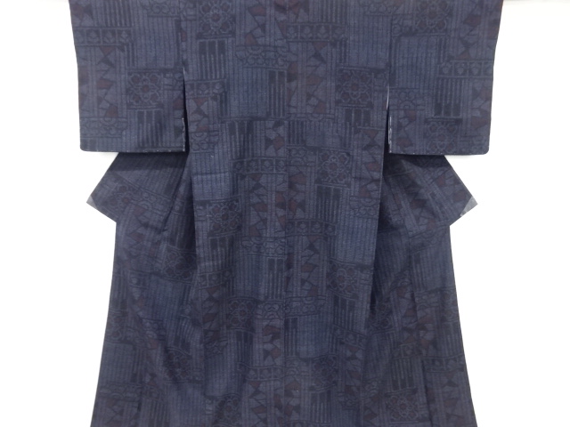 JAPANESE KIMONO / VINTAGE KIMONO / SILK / YUKI TSUMUGI / WOVEN FLOWER CREST / INTANGIBLE CULTURAL HERITAGE